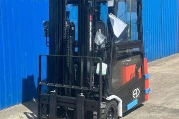 Viljuškar 18TVL – detaljan prikaz električnog viljuškara